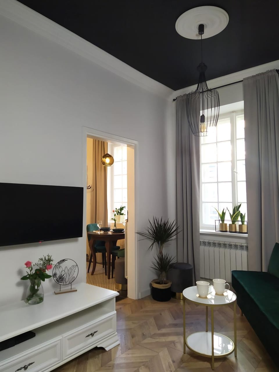 TV and multimedia, Living room, Seating area