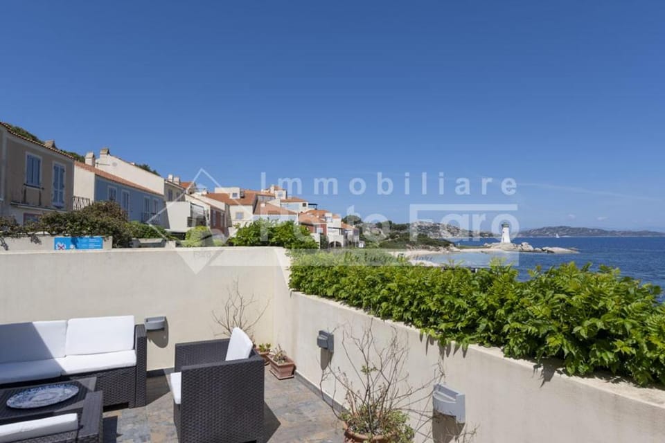 2 PINETA - Ampio quadrilocale sulla spiaggia di Porto Faro Villa in Palau