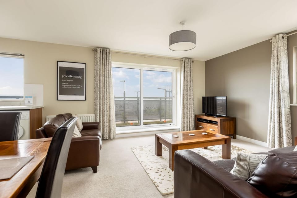 TV and multimedia, Balcony/Terrace, Living room, Seating area