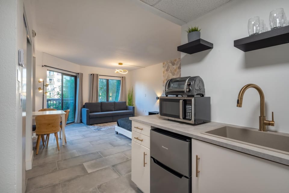 Kitchen or kitchenette