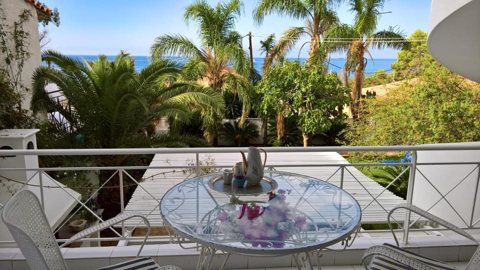 View (from property/room), Balcony/Terrace, Sea view