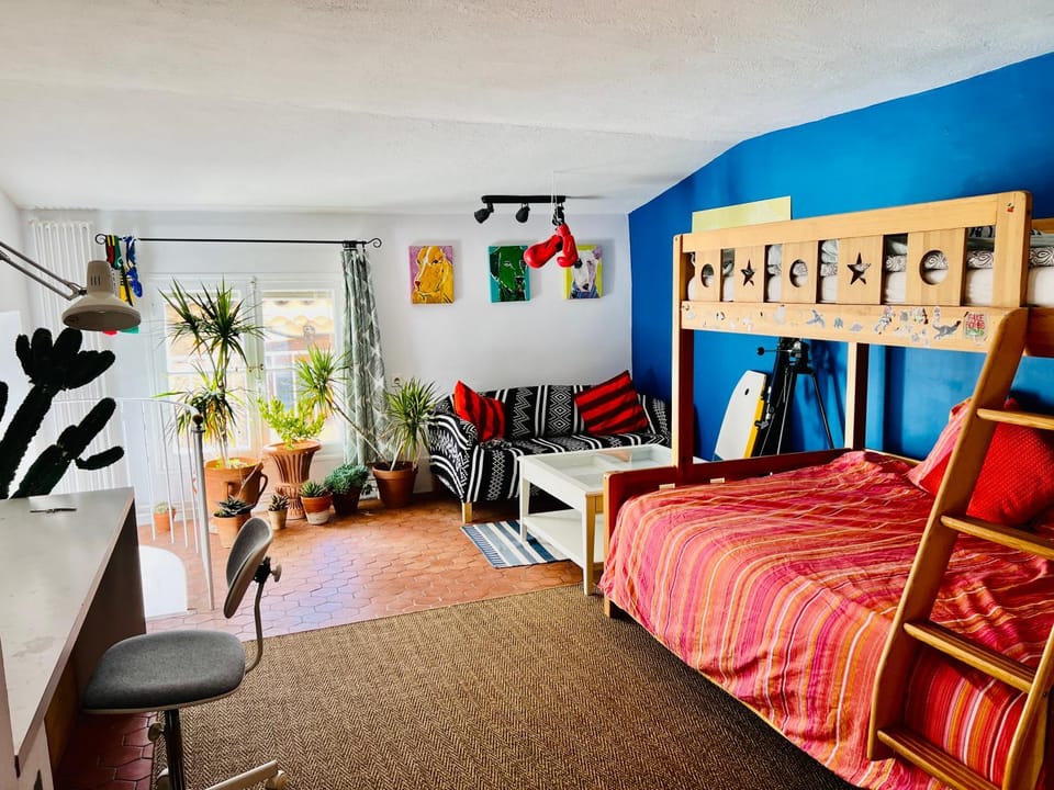 bunk bed