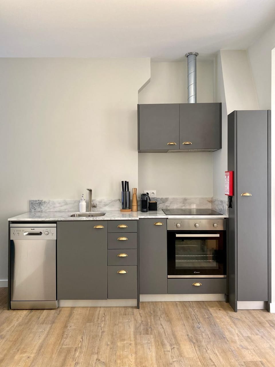 Kitchen or kitchenette, dishwasher, pet friendly, stove