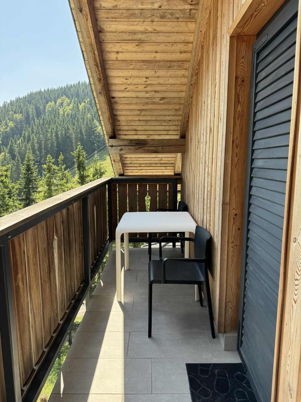 Day, Natural landscape, View (from property/room), Balcony/Terrace, Mountain view