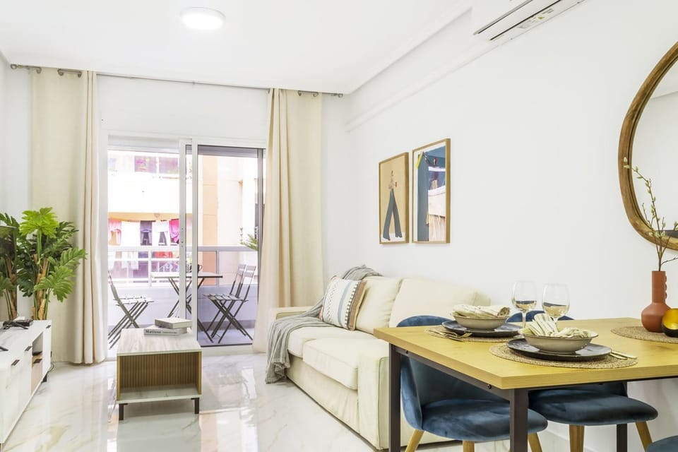 Apartment Pink Azure Apartment in Torrevieja