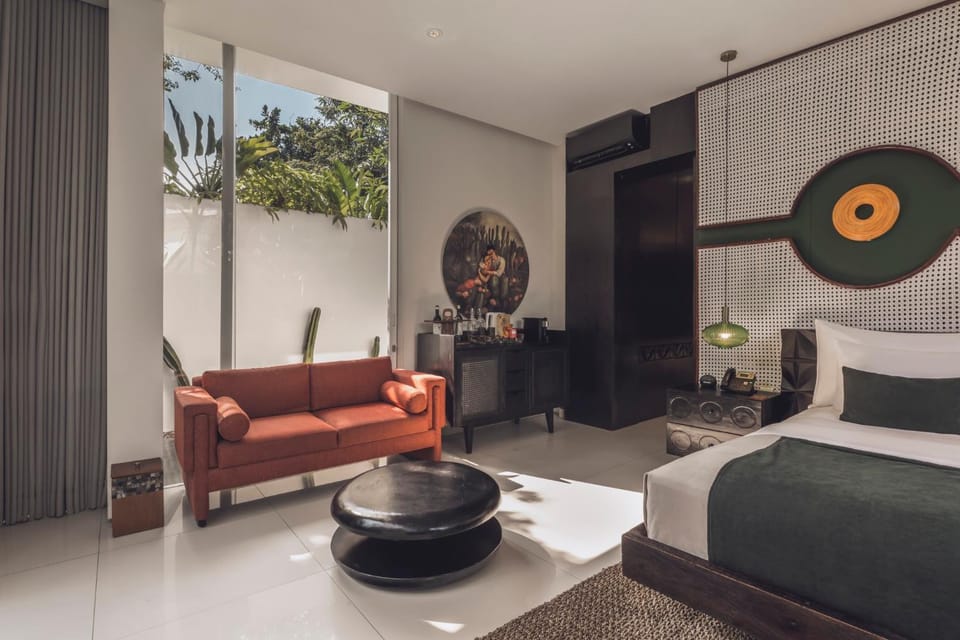 Living room, Bedroom