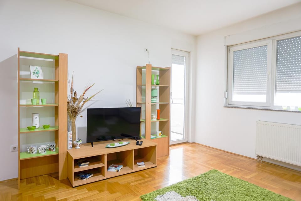 Communal lounge/ TV room, TV and multimedia