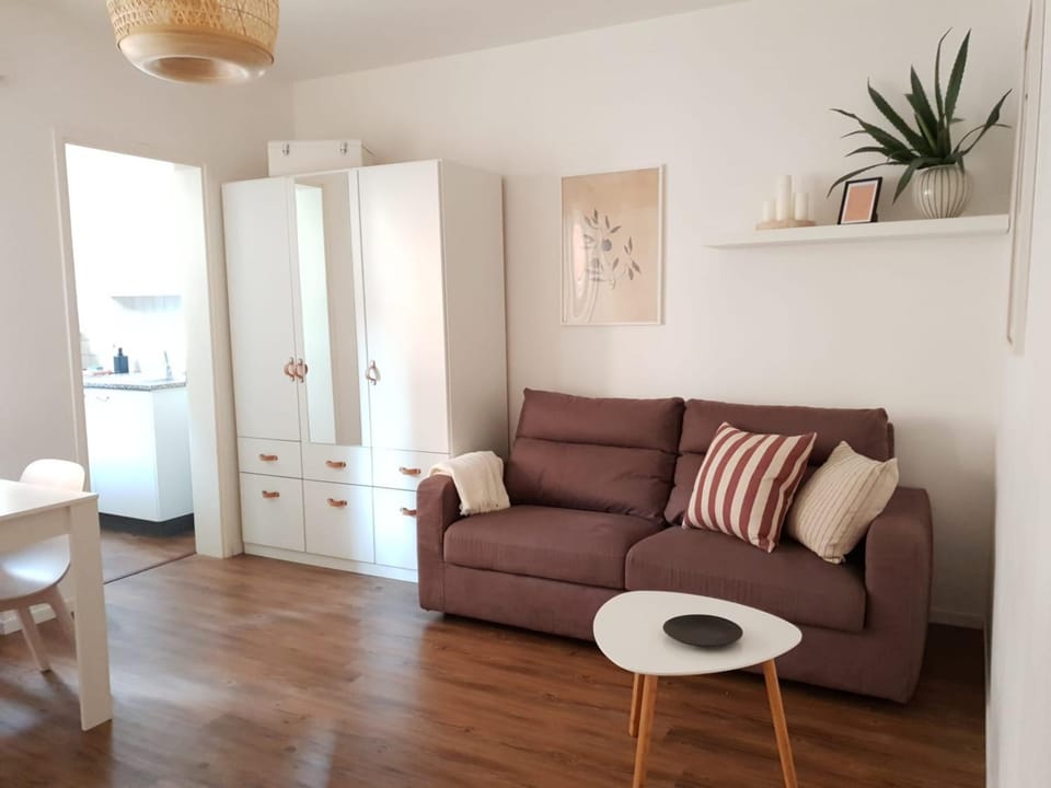 Locarno City Apartments by Quokka 360 - Central Stay in Piazza Grande Apartment in Locarno