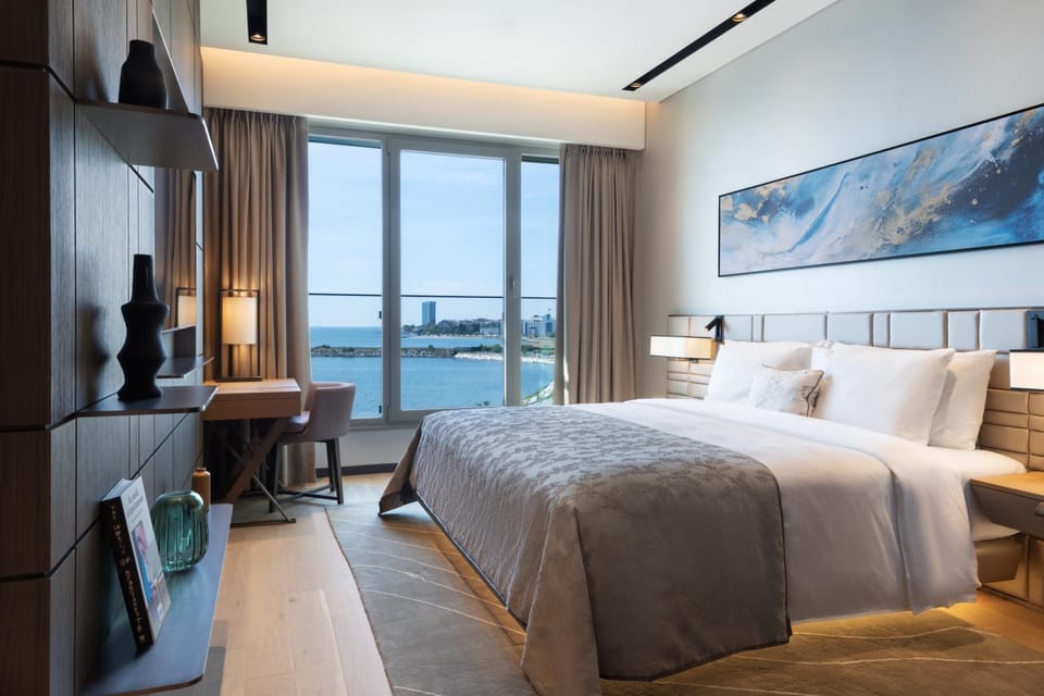Bed, Bedroom, Sea view