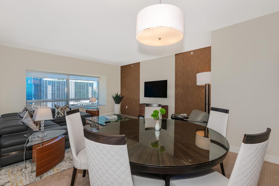 Dining area, Dinner
