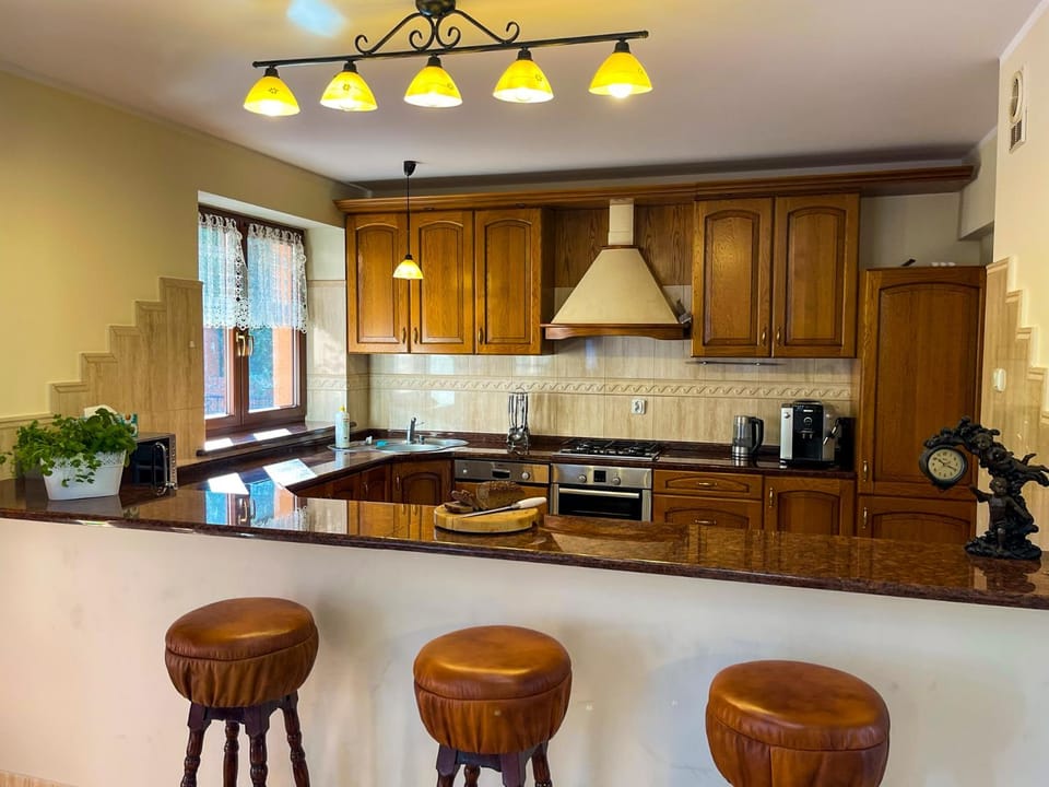 Coffee/tea facilities, Kitchen or kitchenette, Dining area, dishwasher, microwave, minibar, pet friendly, kitchen