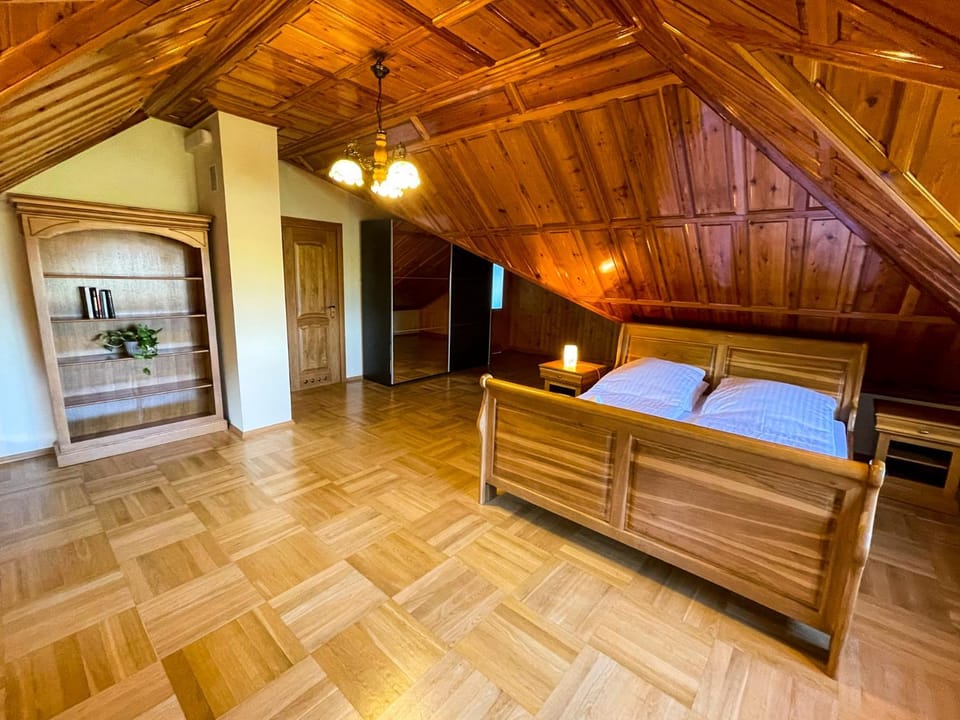 Bed, Photo of the whole room, Bedroom, hair dresser, wardrobe