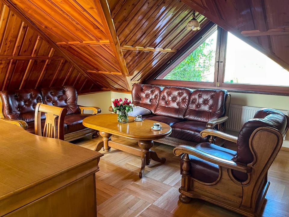 View (from property/room), Living room, Seating area, Garden view