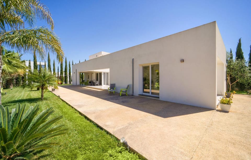 Property building, Garden, Garden view