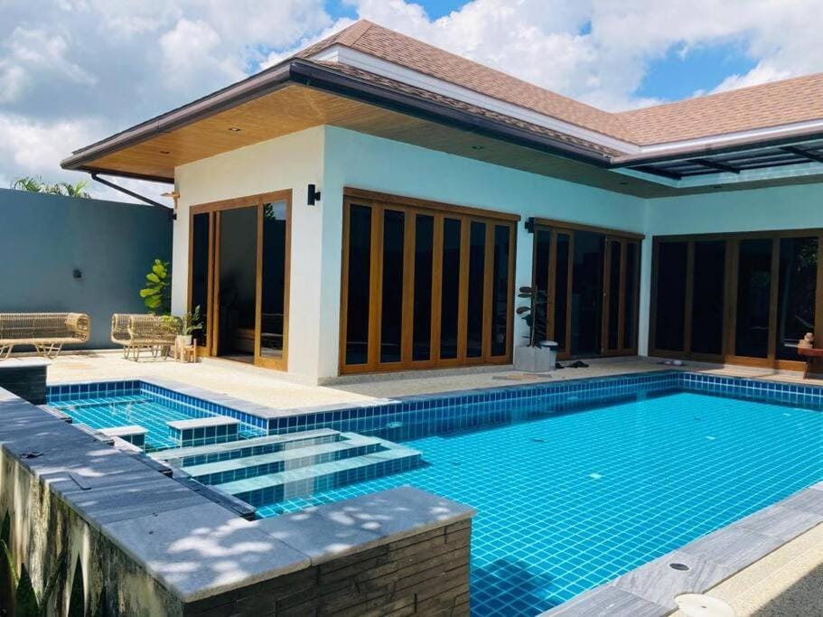 Banburi Villa - 5 Bedroom Private Pool Villa Villa in Krabi Changwat