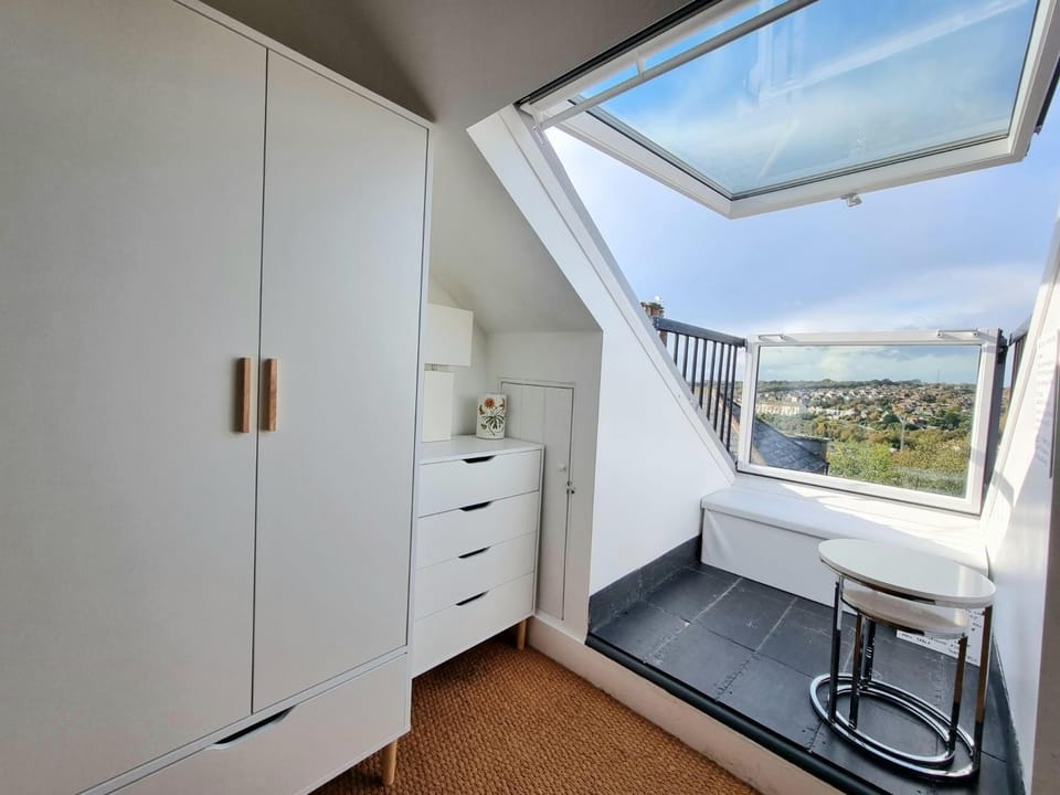 View (from property/room), Balcony/Terrace, wardrobe
