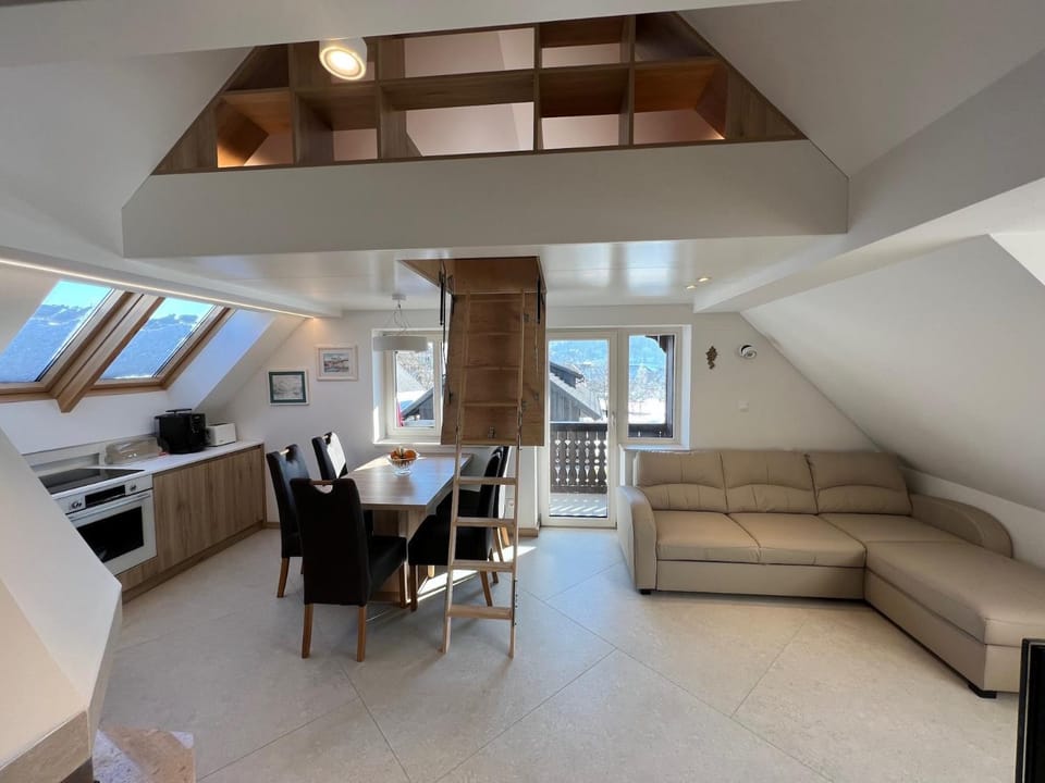 Living room, Dining area