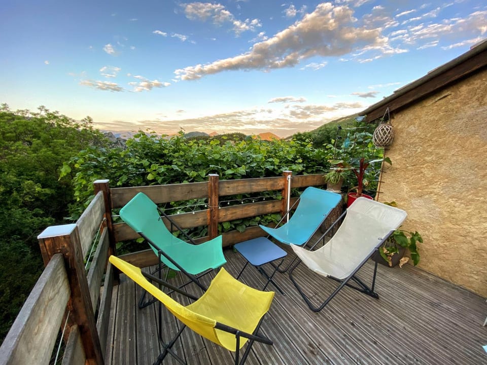 Patio, Natural landscape, View (from property/room), Balcony/Terrace, Balcony/Terrace, Mountain view, sunbed