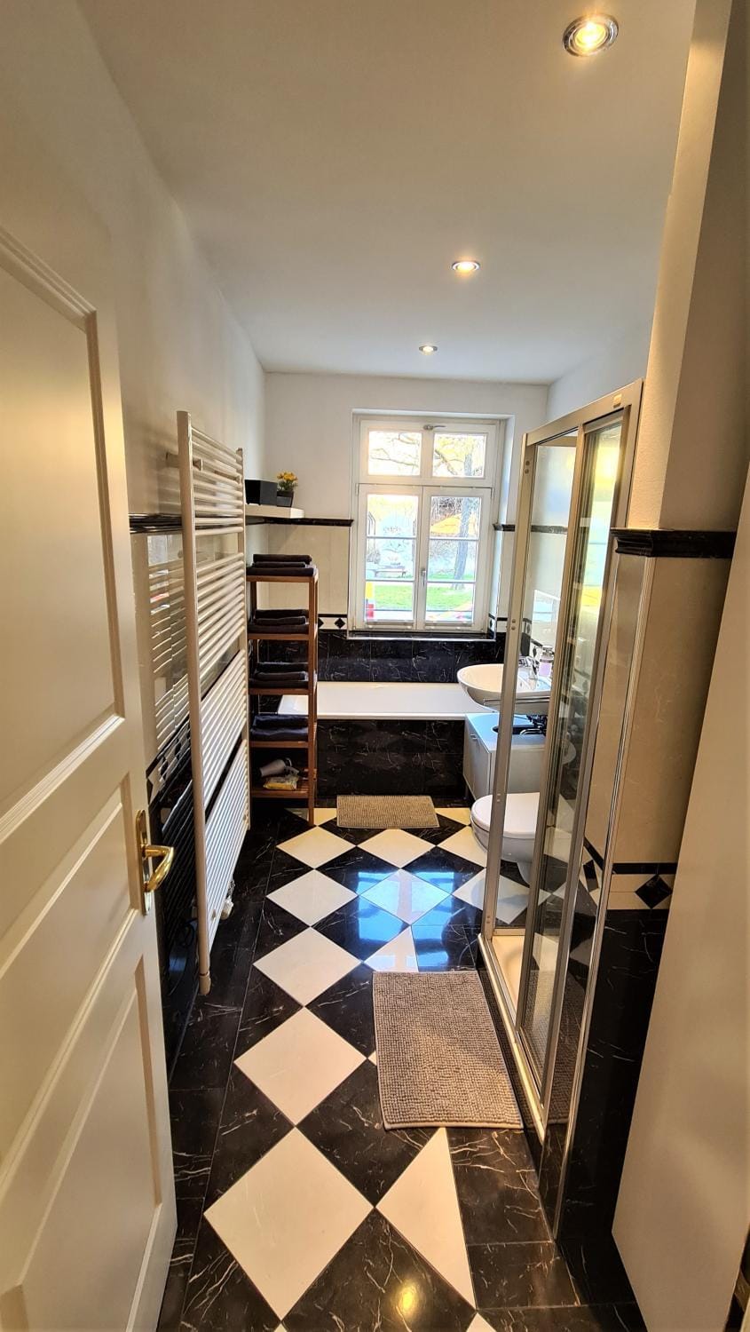 Bathroom, Bath