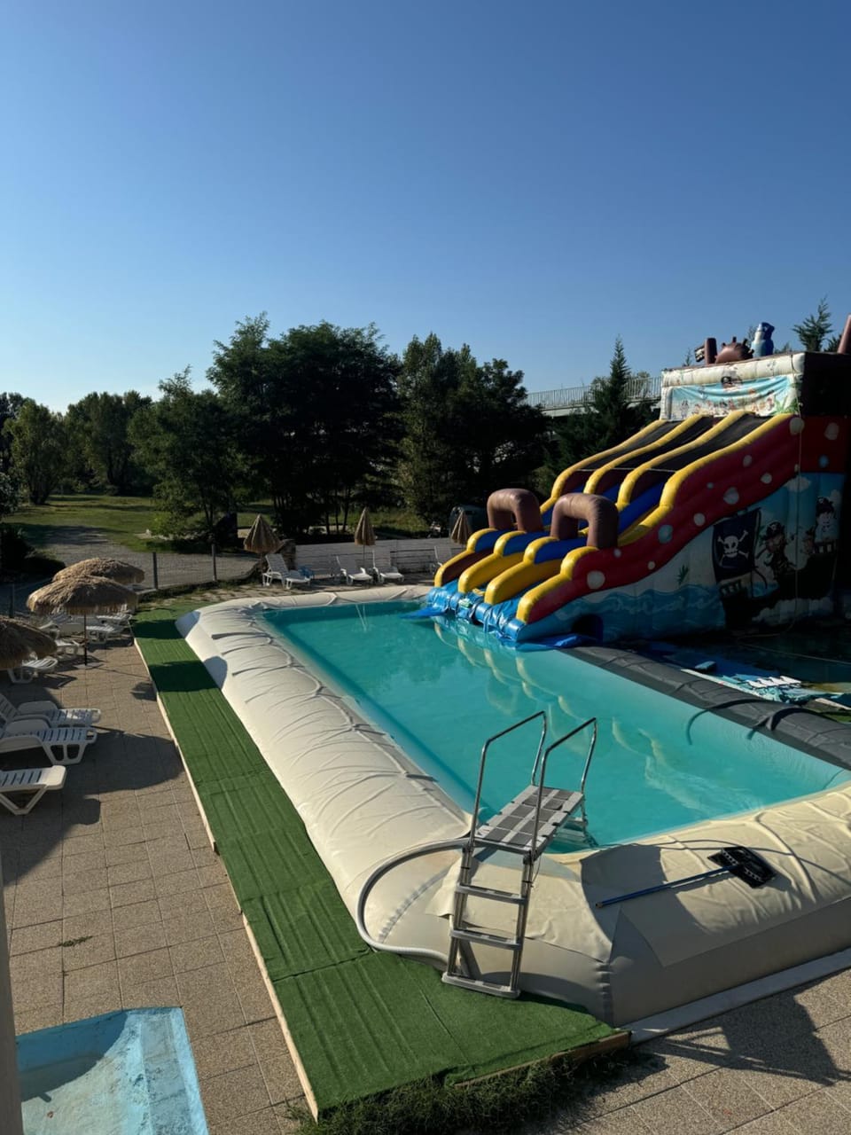 Aqua park, Swimming pool