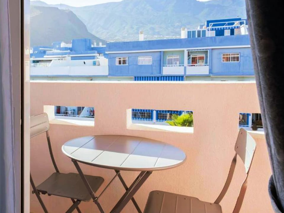View (from property/room), Balcony/Terrace, Mountain view