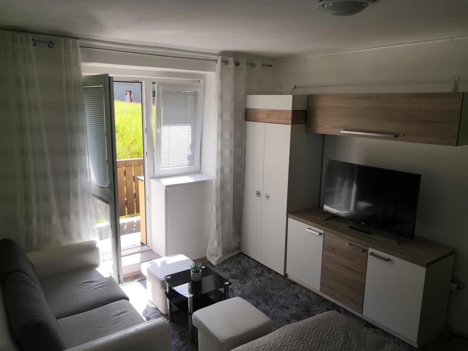 Seating area, Bedroom