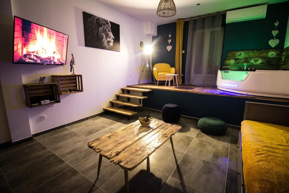 Lounge or bar