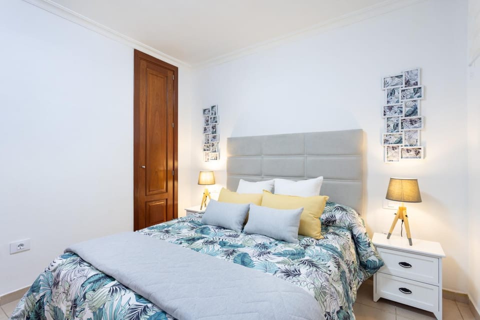 Home2Book Cozy Apartment Los Cristianos, Wifi&Pool Apartment in Los Cristianos