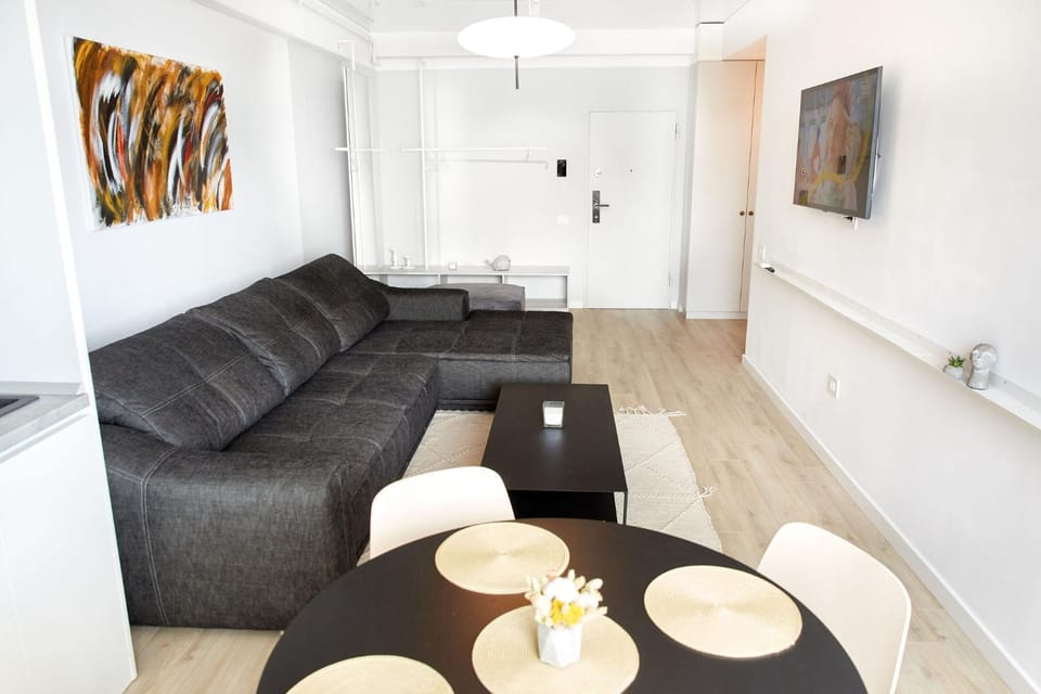 TV and multimedia, Living room, Seating area