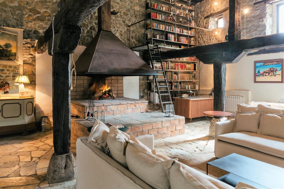 Lounge or bar