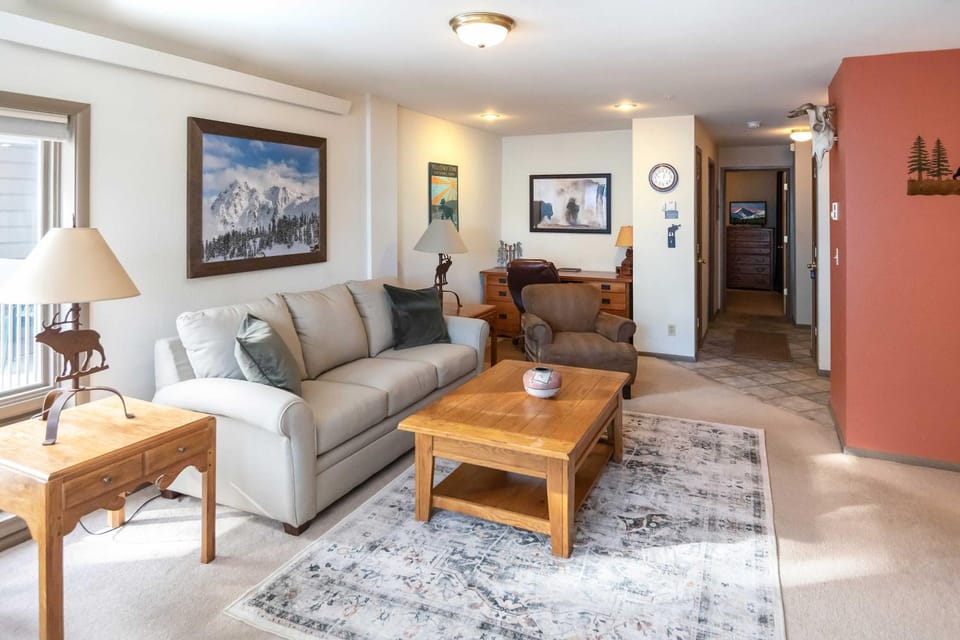 Steps to Ski Lifts - Condo w/ Walk-Out Patio! House in Big Sky