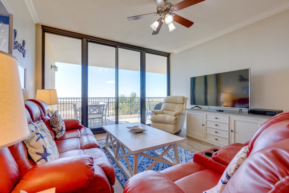 Beach Access & Boardwalk: Condo in Dauphin Island House in Dauphin Island