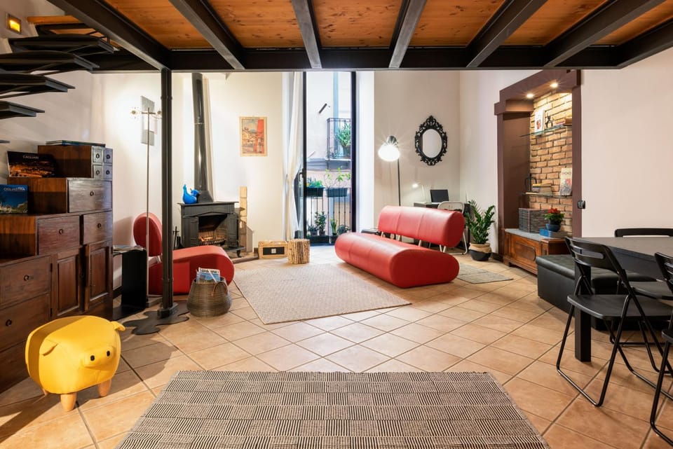 Balcony/Terrace, Living room, Lounge or bar, Seating area, Floor plan, flat iron