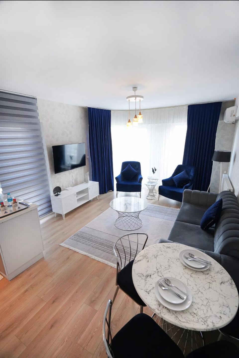 TV and multimedia, Living room, Seating area
