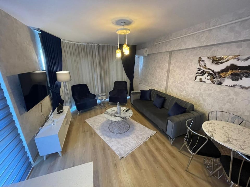 TV and multimedia, Living room, Seating area