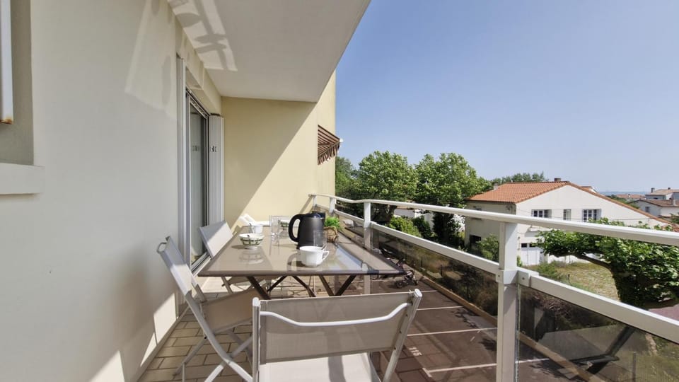 Day, View (from property/room), Balcony/Terrace, Dining area