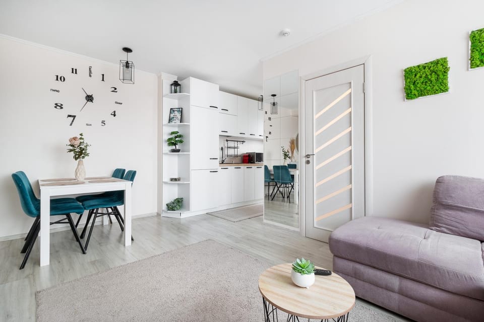 Kitchen or kitchenette, Living room, Seating area, Dining area