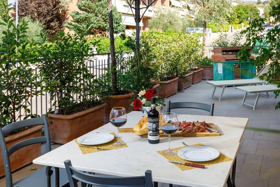 Balcony/Terrace, Balcony/Terrace