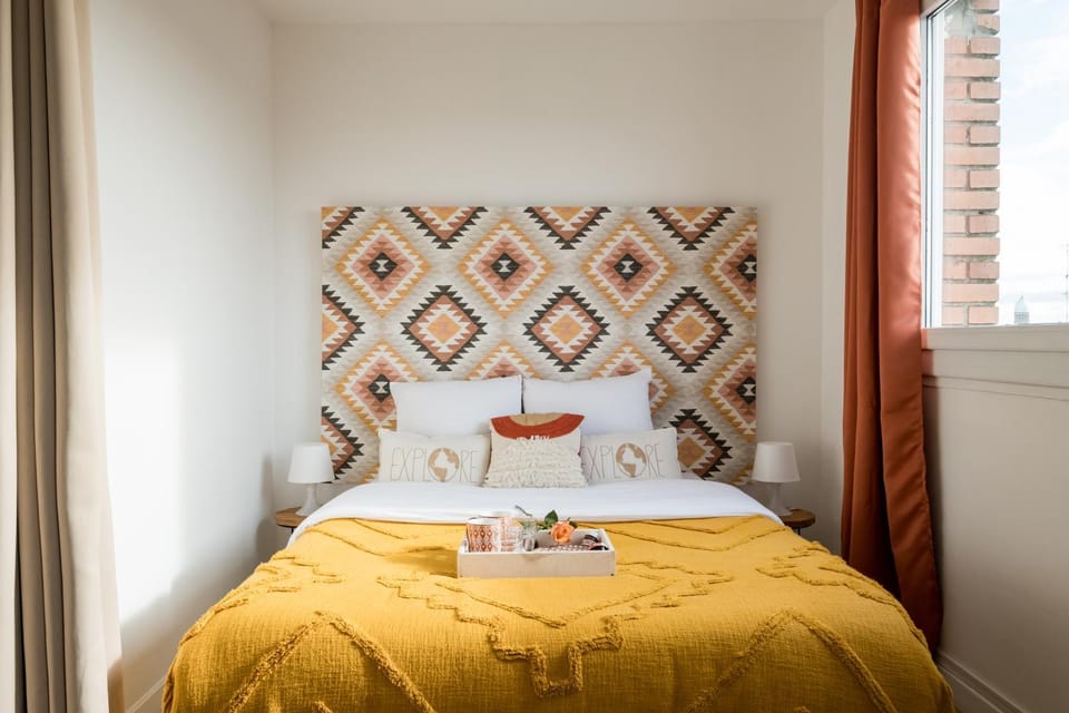 Bed, Photo of the whole room