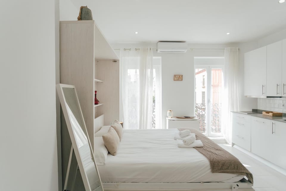One&Lux El Salvador - Central Studio with a Stunning View Apartment in Seville