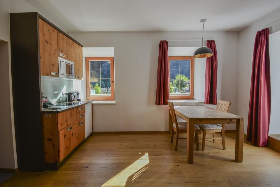 Gasthaus Post Apartment hotel in Tyrol