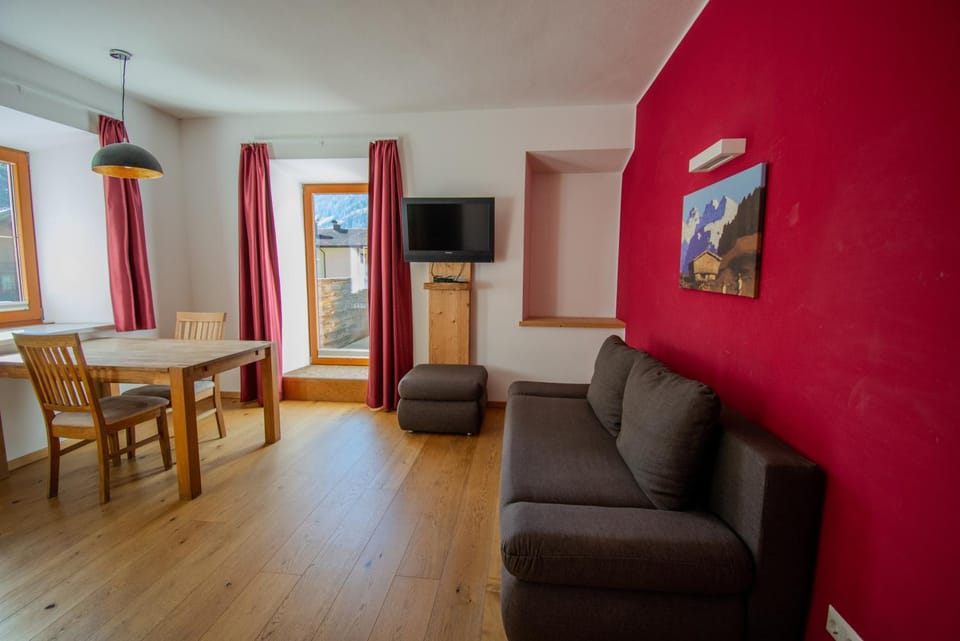Gasthaus Post Apartment hotel in Tyrol