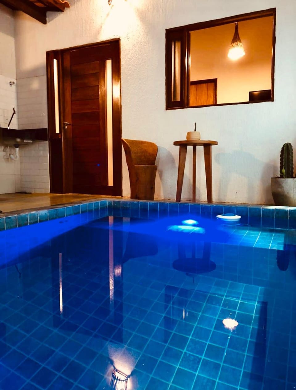 Property building, Restaurant/places to eat, Swimming pool
