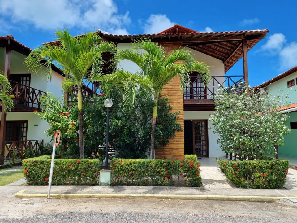 Property building, Facade/entrance, Garden view