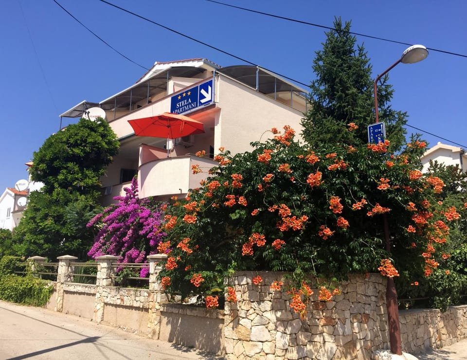 Property building, Garden