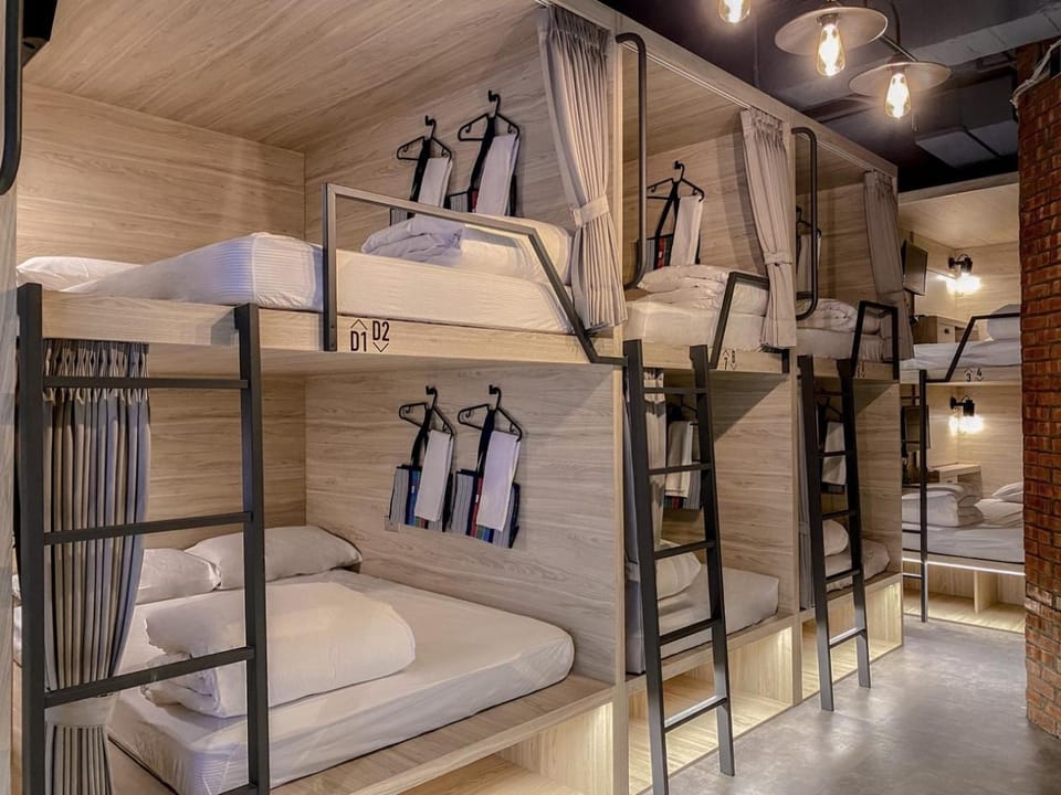 Photo of the whole room, bunk bed