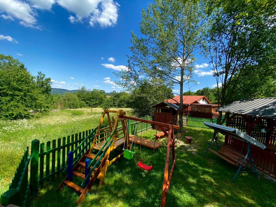 Spring, Day, Natural landscape, Children play ground, Garden, Evening entertainment, Garden view