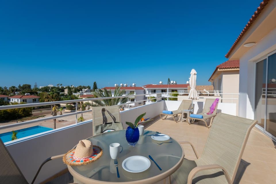 View (from property/room), View (from property/room), Balcony/Terrace, Breakfast