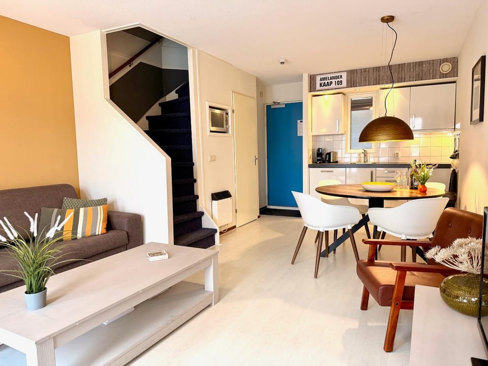 Property building, Living room, Food, kitchen