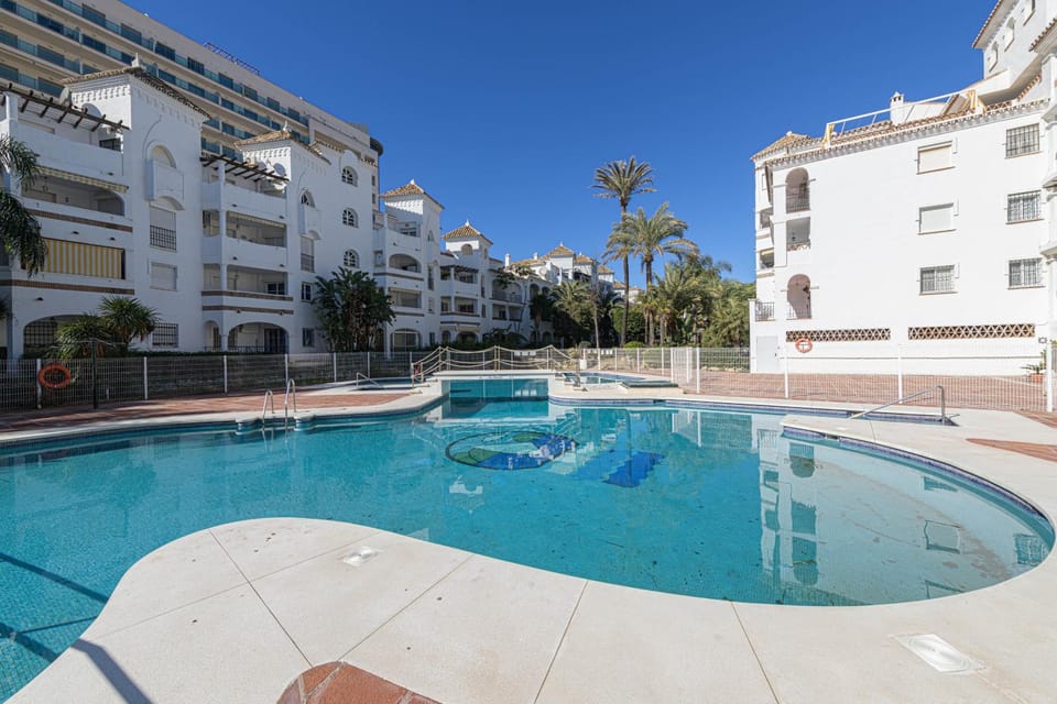 Property building, Pool view, Swimming pool